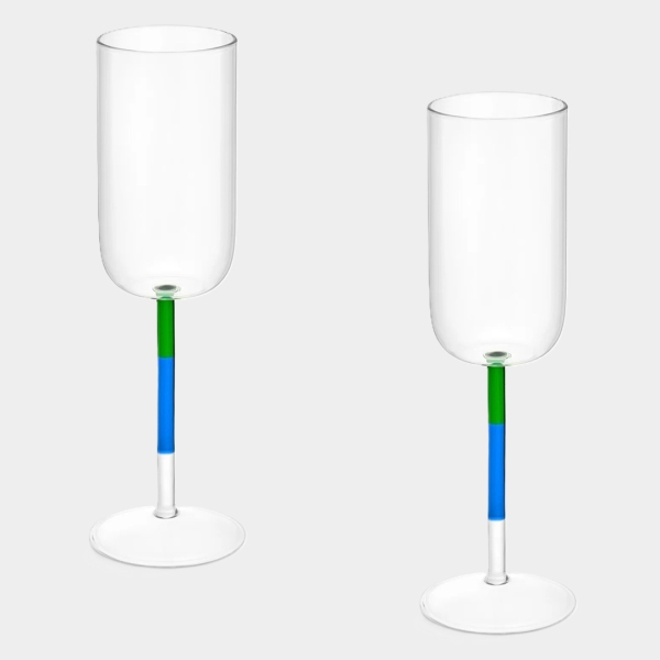 30 недорогих подарков на 8 Марта, которые стоит купить прямо сейчас